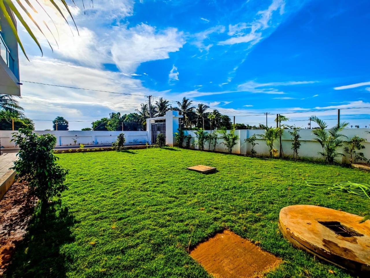 Rini Resort Ченнаї Екстер'єр фото